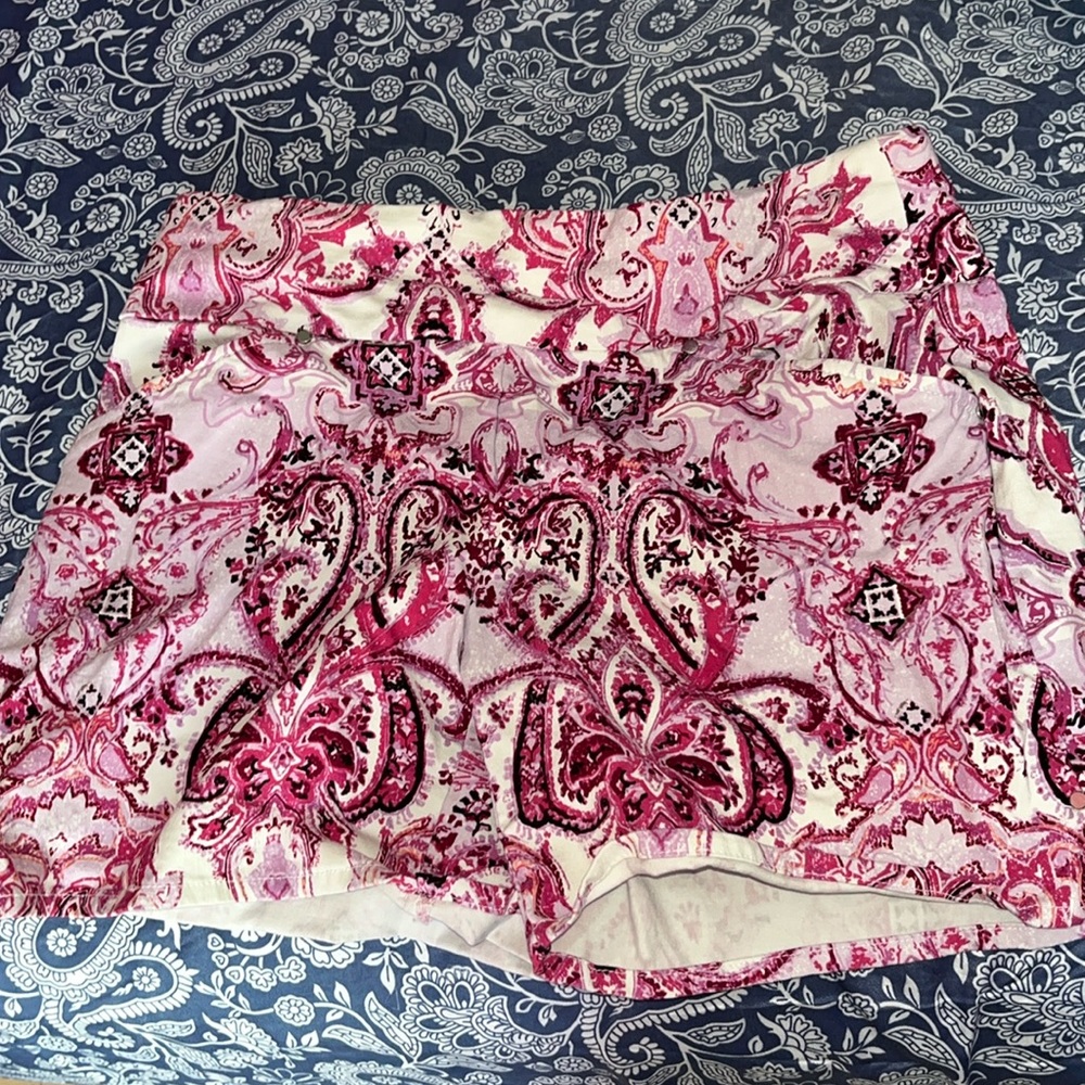 Multicolored International Concepts shorts